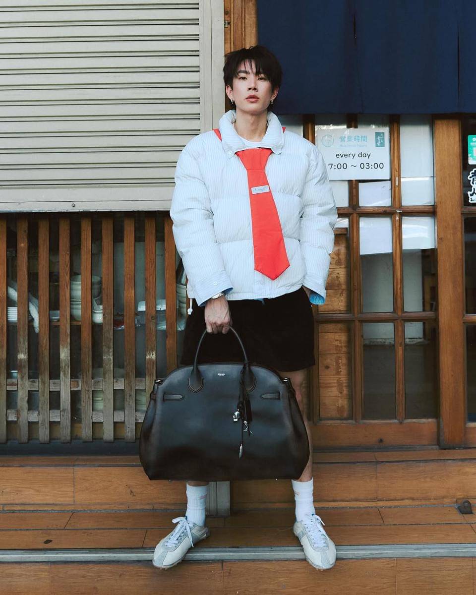 OOTD pakai dasi ala Off Jumpol (Instagram.com/tumcial)