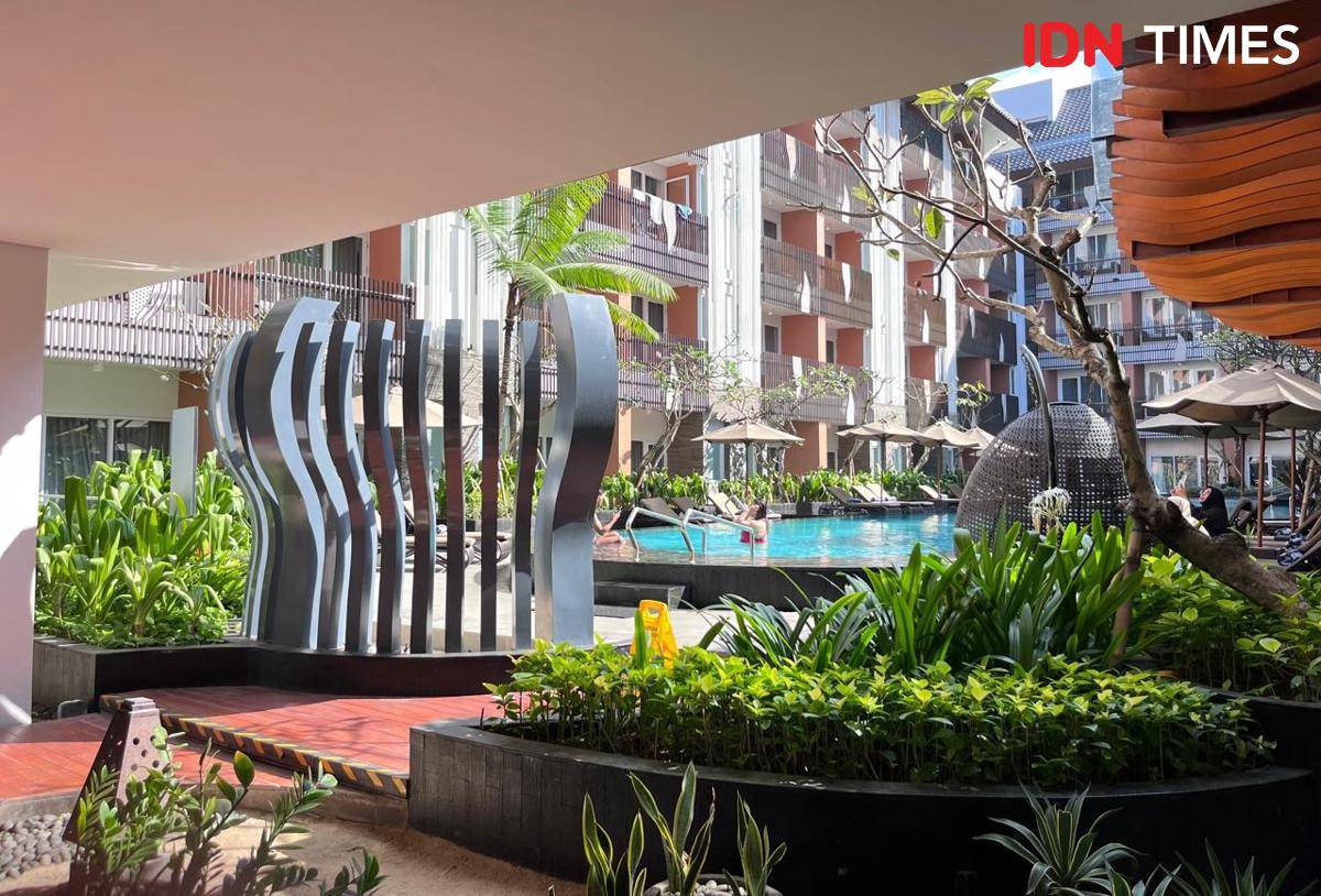 Potret kolam renang hotel 