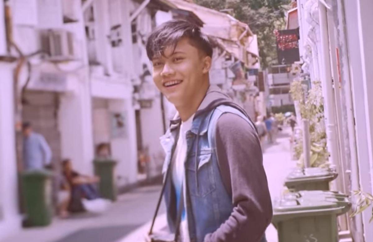 Lagu Penantian Berharga Rizky Febian