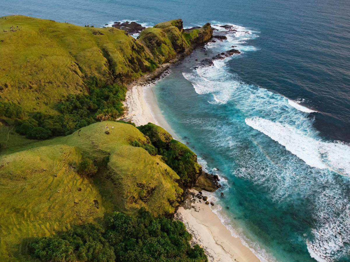 Potret Bukit Merese, Lombok 