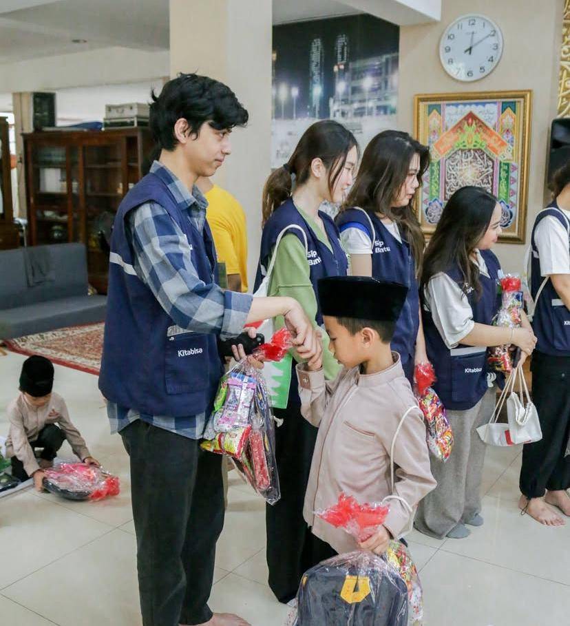 Potret El Putra Sarira saat jadi volunteer 