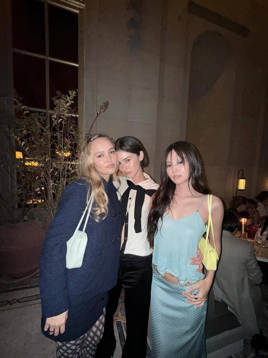 Jennie BLACKPINK di Paris Fashion Week 2025 (instagram.com/jennierubyjane)