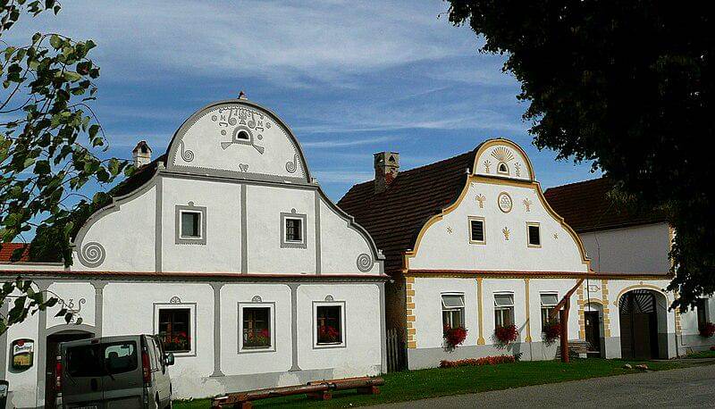 Desa Holasovice