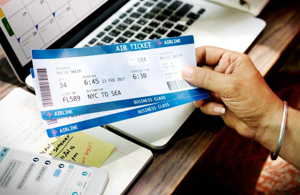 ilustrasi tiket pesawat