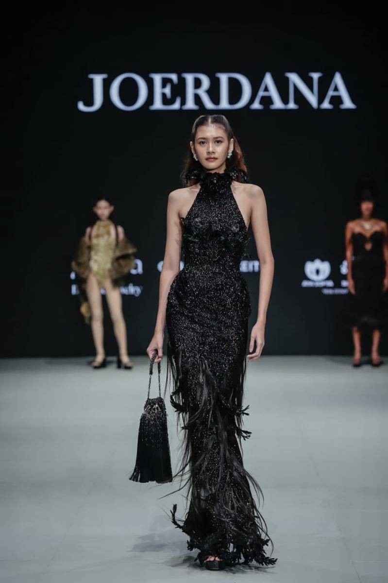 Koleksi Burgo “Ti Voglio Bene” di Plaza Indonesia Fashion Week 2025 (dok. Plaza Indonesia Fashion Week 2025)