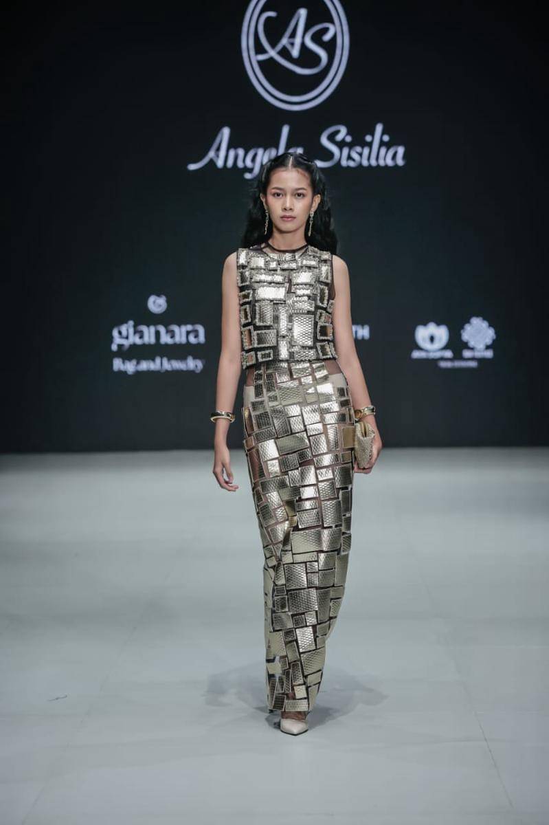 Koleksi Burgo “Ti Voglio Bene” di Plaza Indonesia Fashion Week 2025 (dok. Plaza Indonesia Fashion Week 2025)