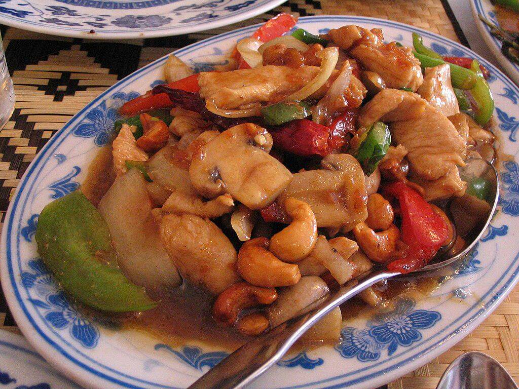 ilustrasi thai cashew chicken