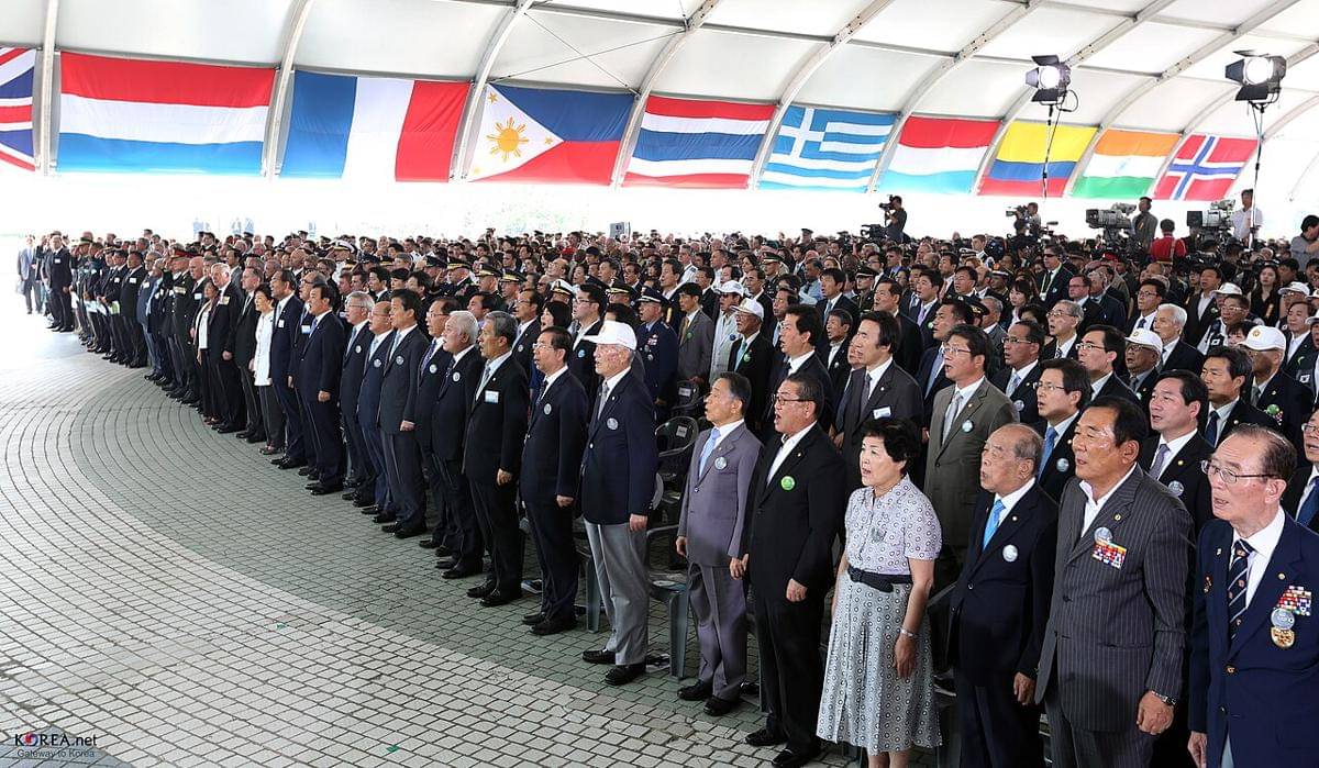 ilustrasi penduduk Korea (commons.wikimedia.org/Russavia)