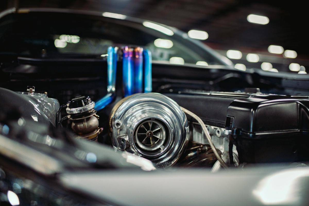 ilustrasi turbocharger mobil (unsplash.com/Danny Sleeuwenhoek)