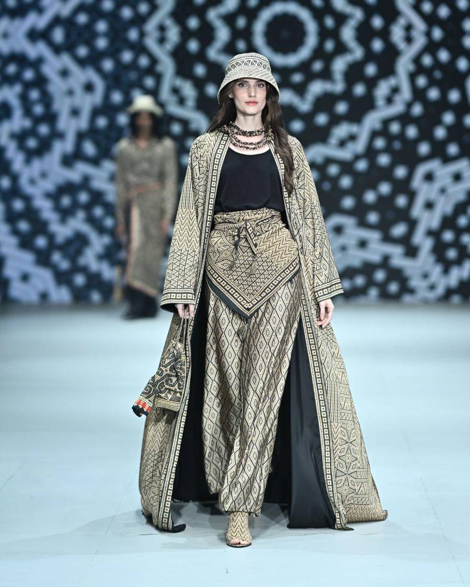 Koleksi Ghea di Plaza Indonesia Fashion Week (PIFW) 2025. (dok. PIFW)