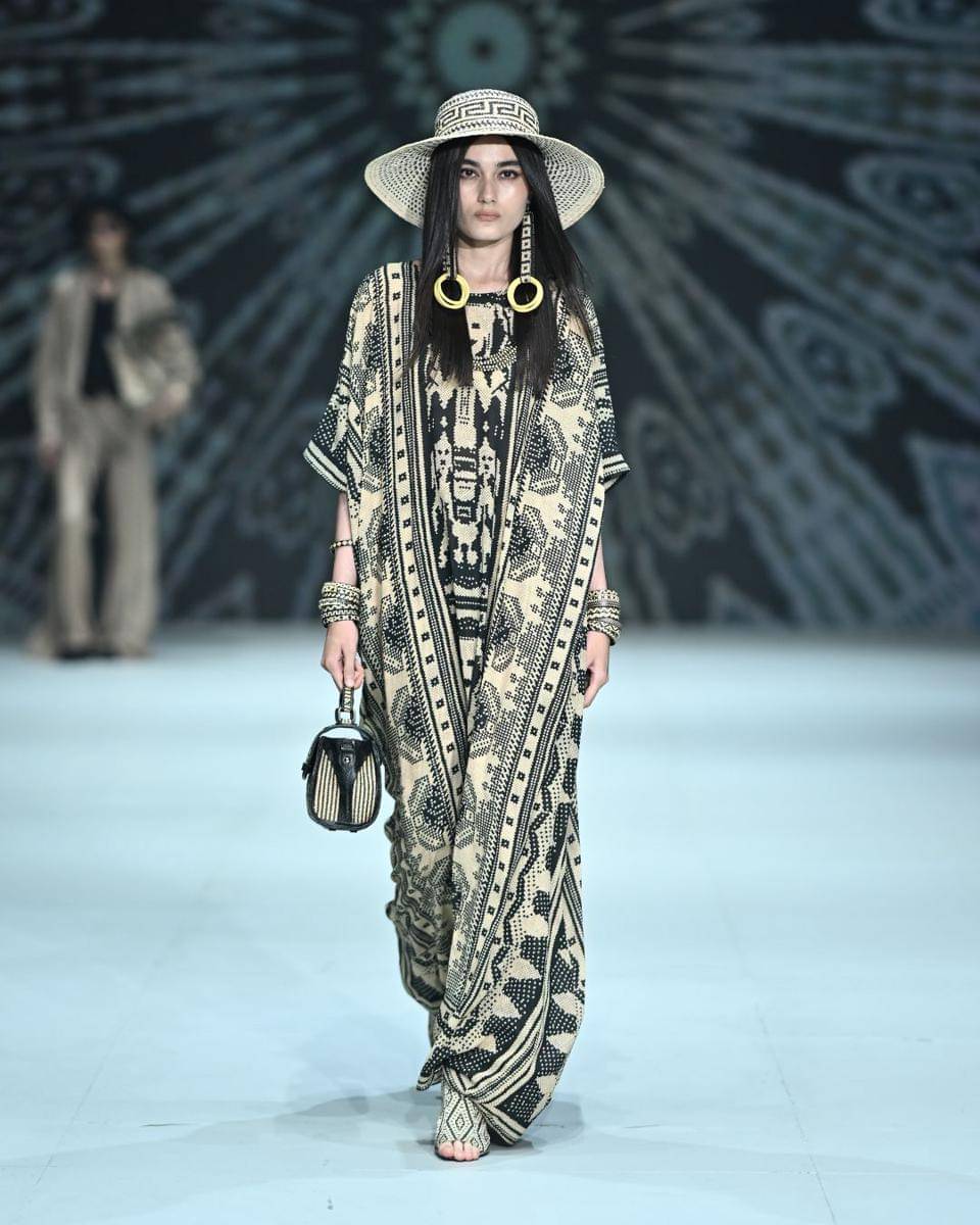 Koleksi Ghea di Plaza Indonesia Fashion Week (PIFW) 2025. (dok. PIFW)
