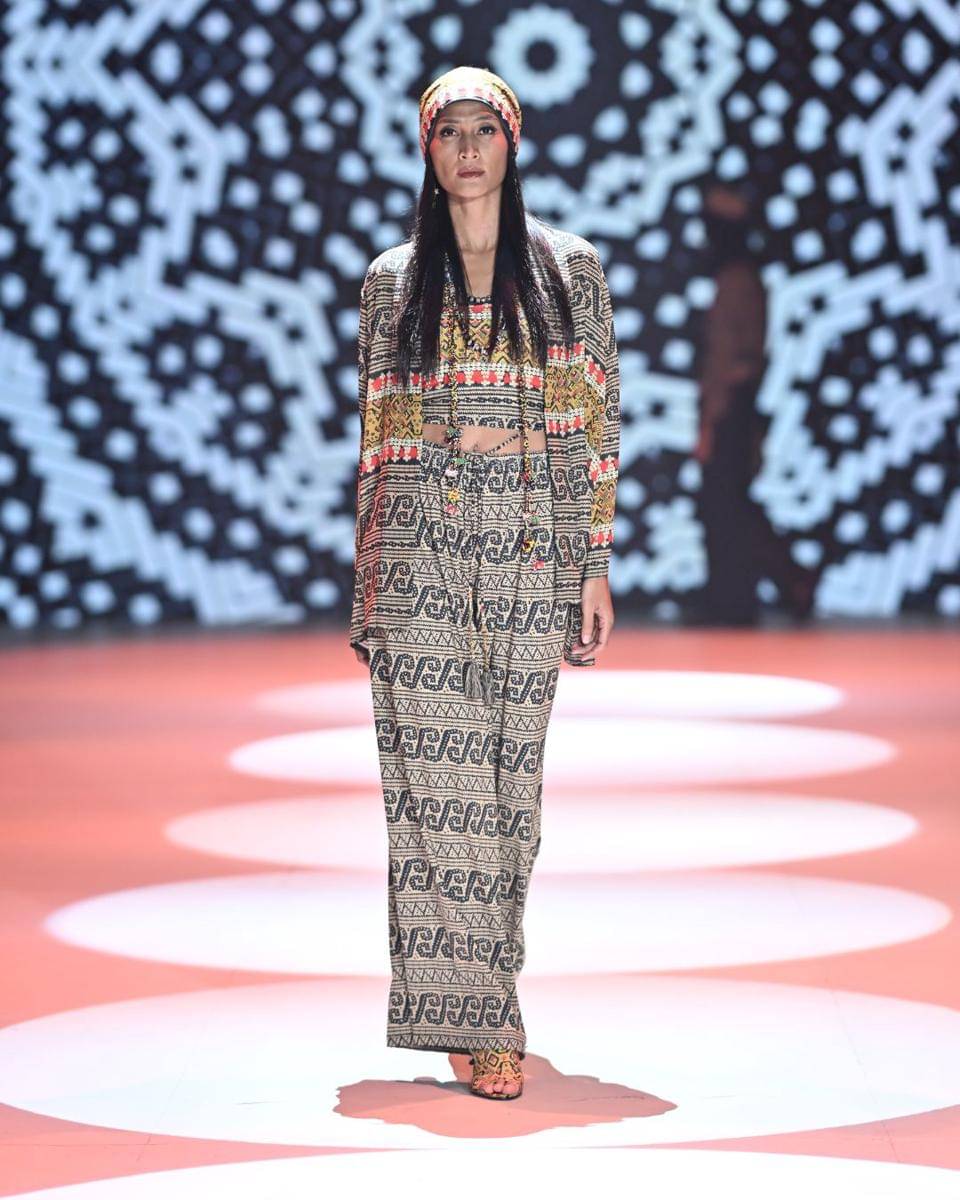 Koleksi Ghea di Plaza Indonesia Fashion Week (PIFW) 2025. (dok. PIFW)