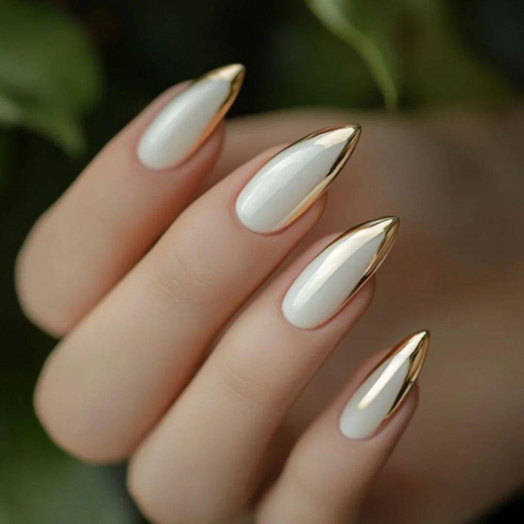 ide nail art agar kuku terlihat lebih panjang (instagram.com/touch_up_pixies)
