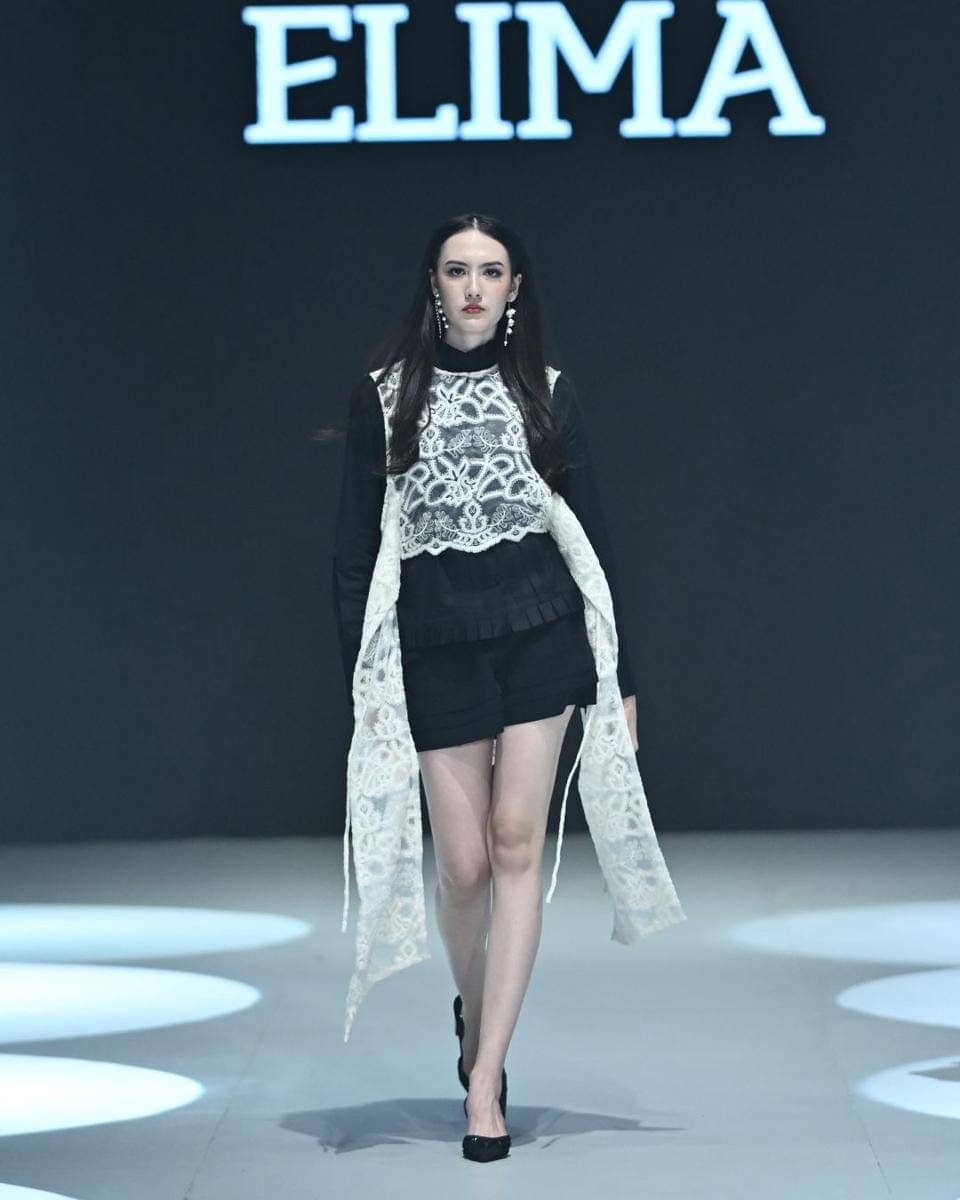Koleksi ELIMA di Plaza Indonesia Fashion Week (PIFW) 2025. (dok. PIFW)