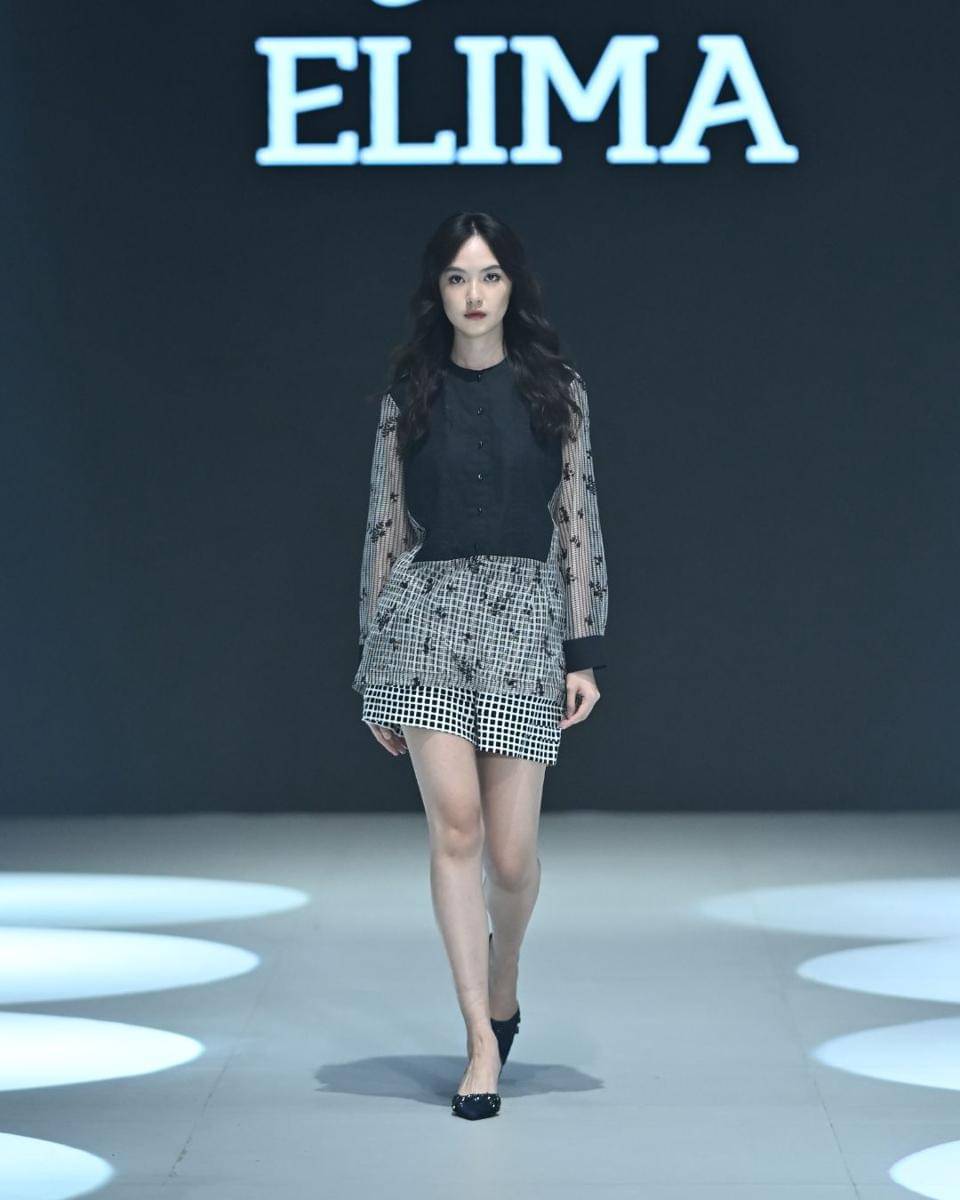 Koleksi ELIMA di Plaza Indonesia Fashion Week (PIFW) 2025. (dok. PIFW)