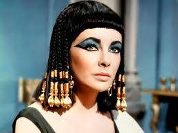 Elizabeth Taylor dalam Cleopatra (dok. 20th Century Studios/Elizabeth Taylor dalam Cleopatra)