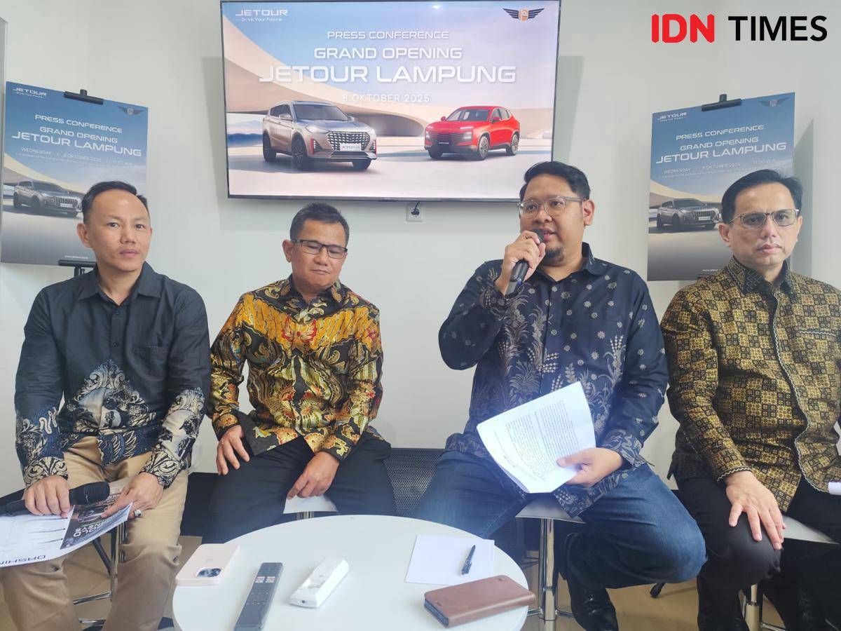 Konferensi pers Grand Opening Jetour Lampung. (IDN Times/Muhaimin)