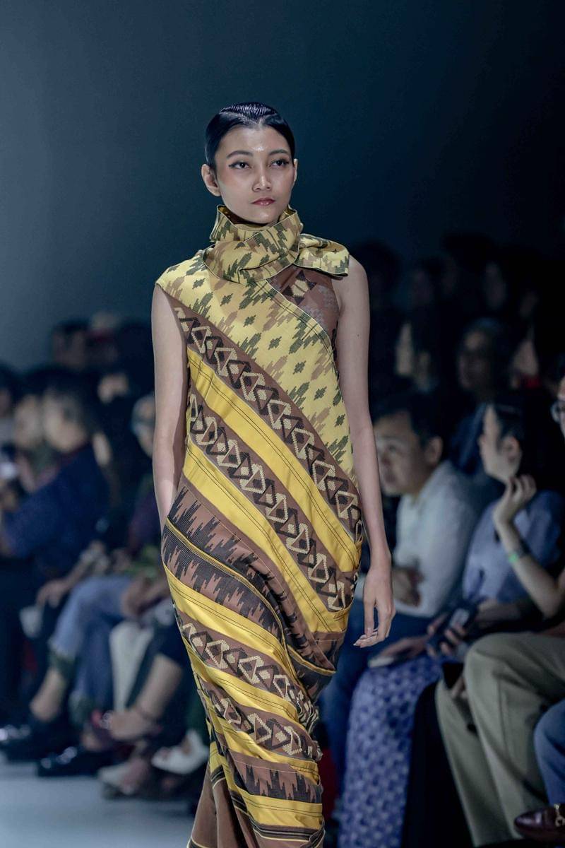Koleksi CTI X Jeffry Tan di PIFW 2025 (dok. rilis)