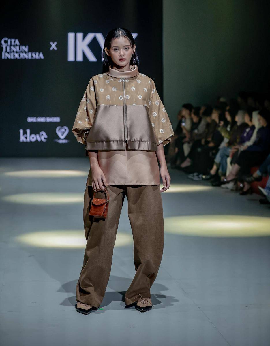 Koleksi CTI X IKYK di PIFW 2025 (dok. rilis)
