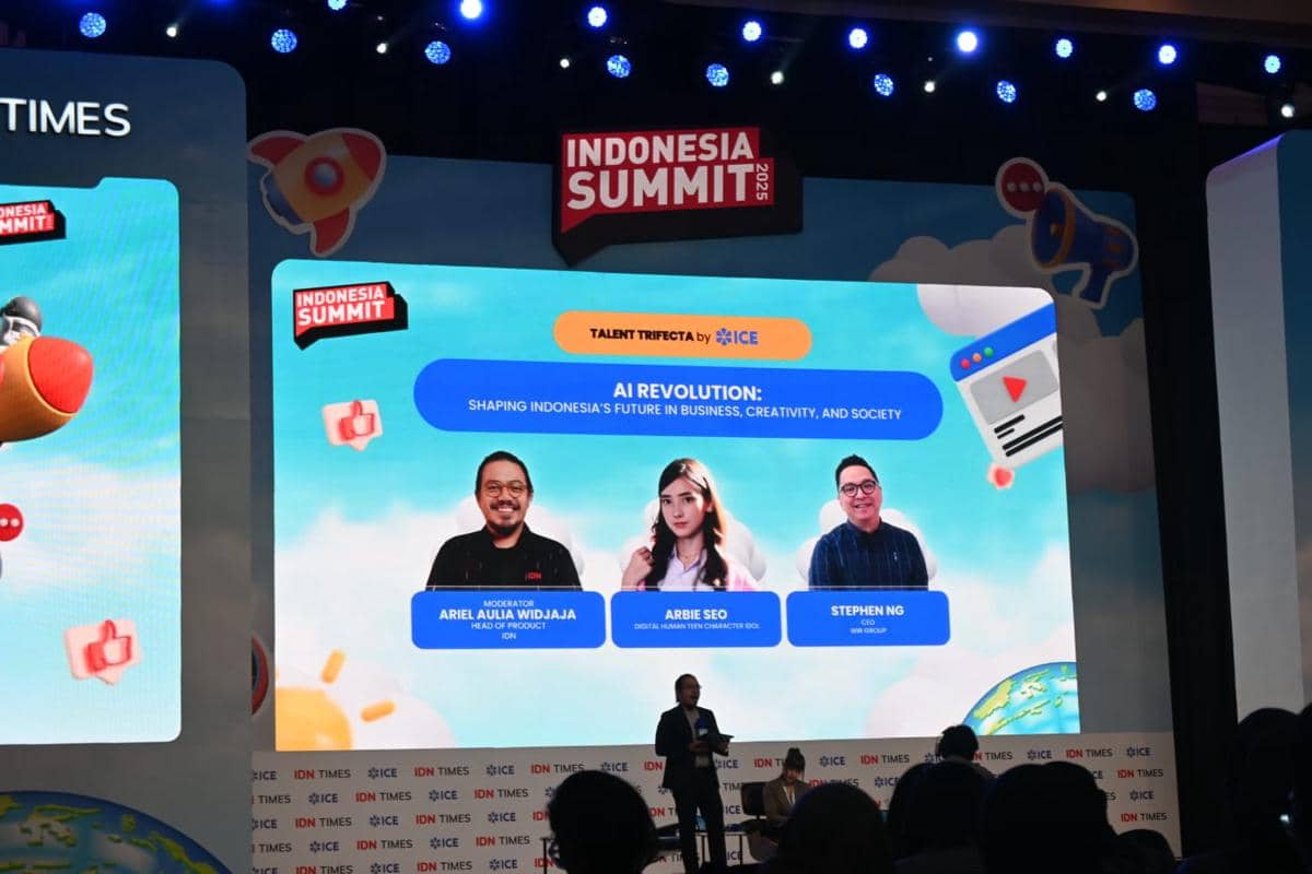 Sesi diskusi "AI Revolution: Shaping Indonesia’s Future in Business, Creativity, and Society" di The Tribrata Darmawangsa, Jakarta, Rabu (27/08/2025).