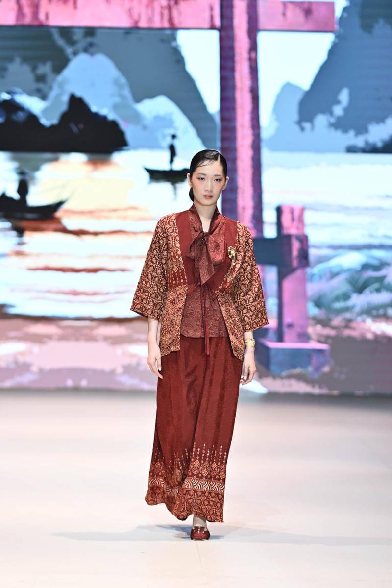 Koleksi SHIKI dari Parang Kencana di Plaza Indonesia Fashion Week (PIFW) 2025. (dok. PIFW)