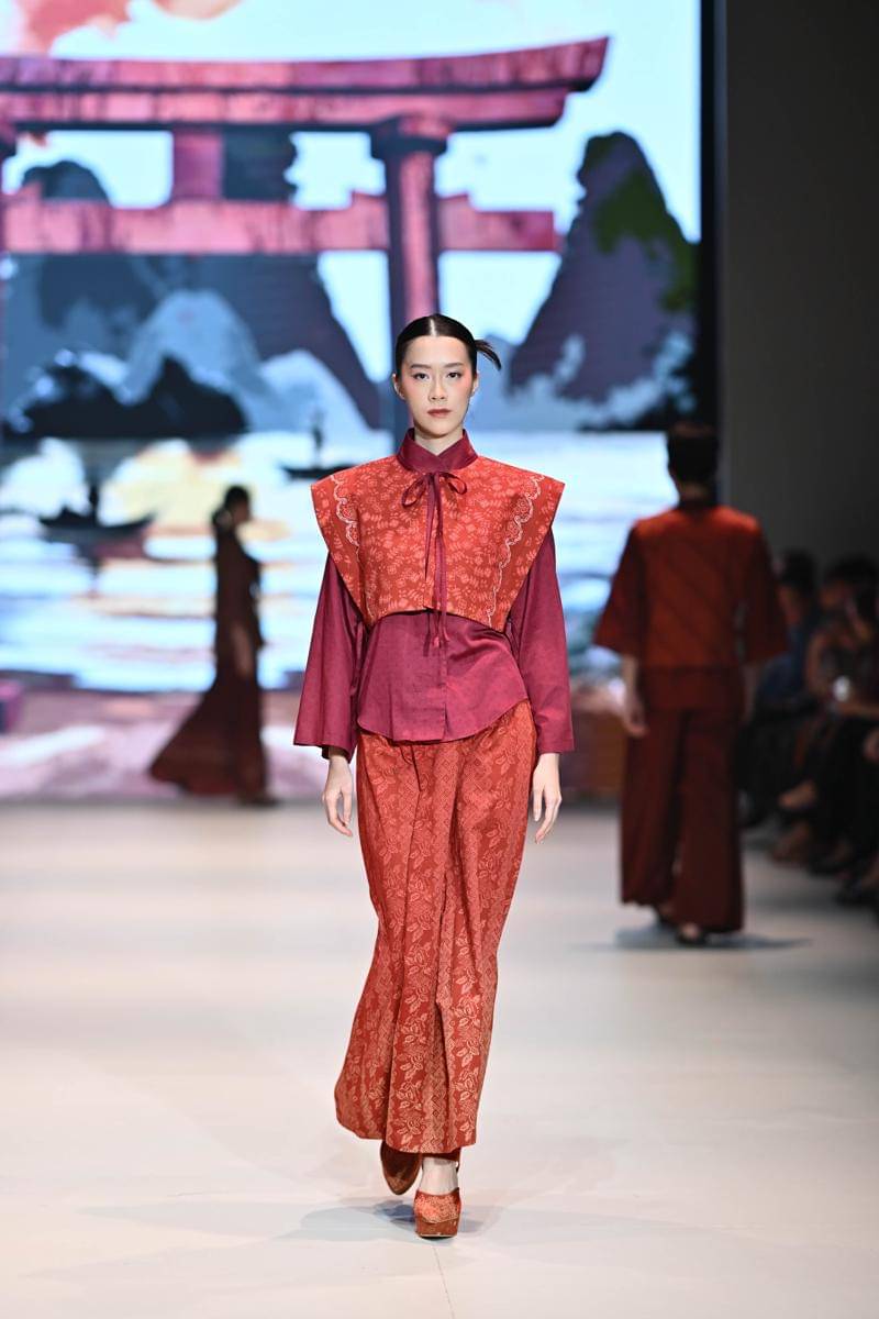 Koleksi SHIKI dari Parang Kencana di Plaza Indonesia Fashion Week (PIFW) 2025. (dok. PIFW)