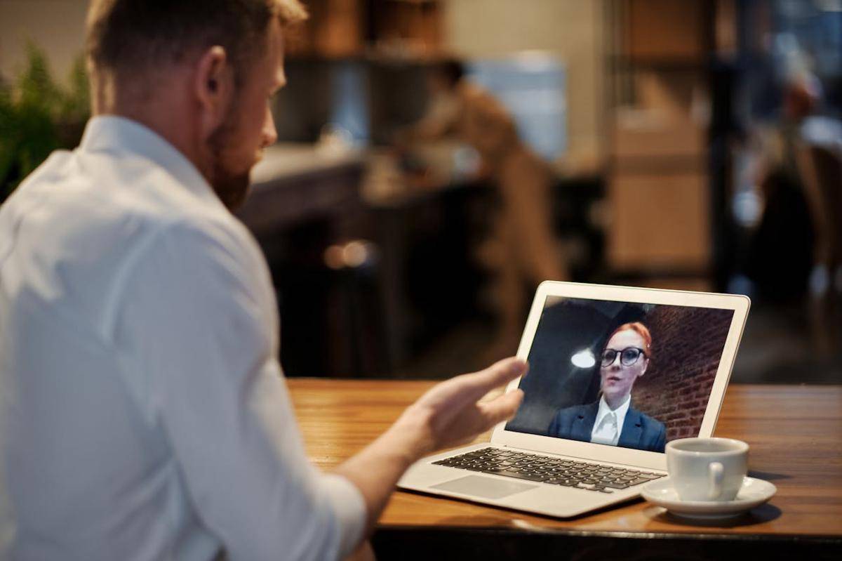 ilustrasi virtual rapat