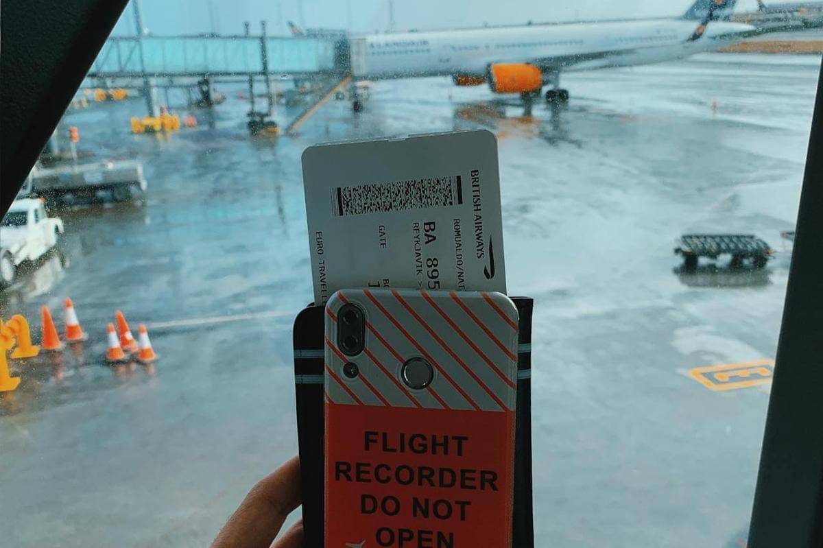ilustrasi boarding pass