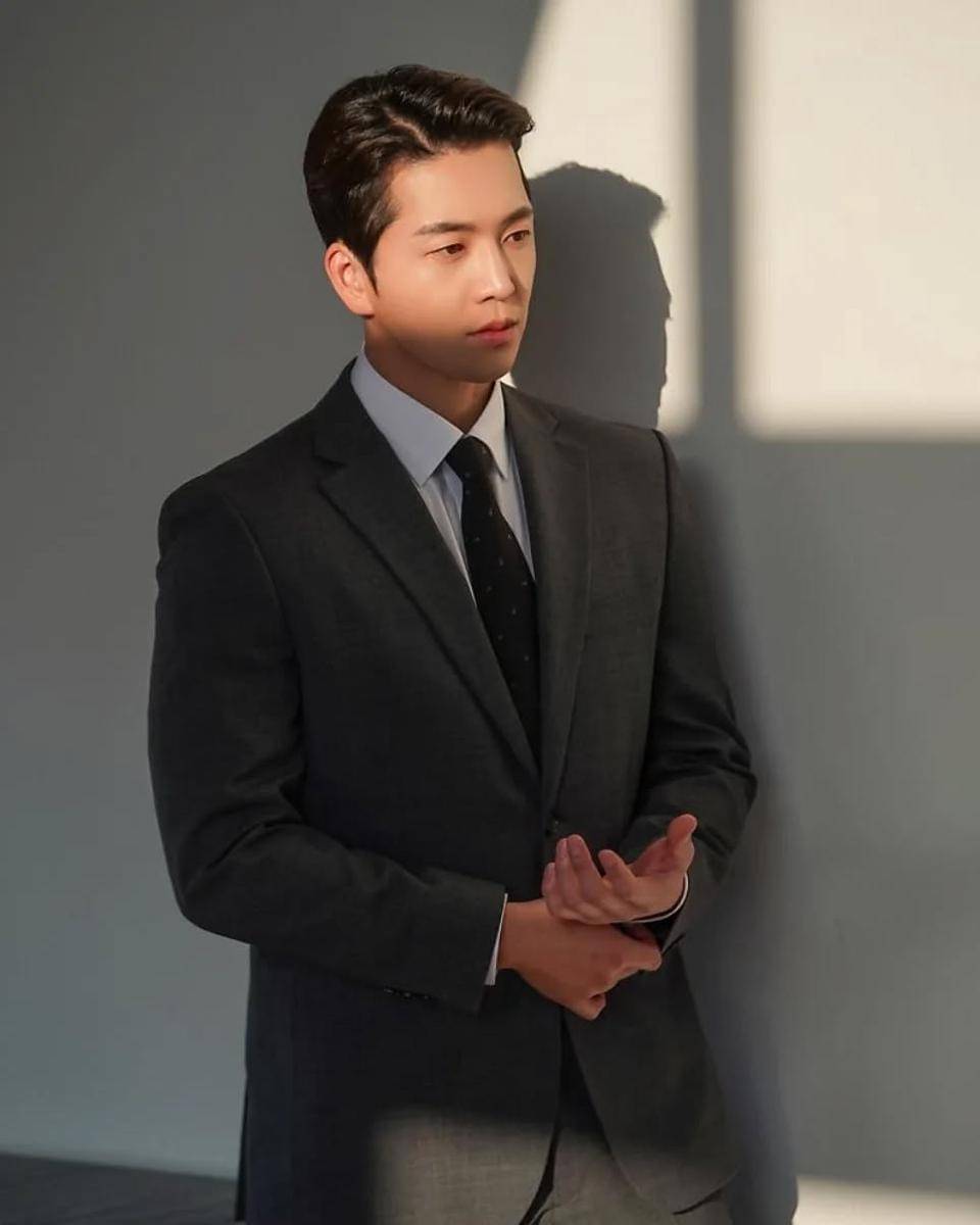 aktor Lee Hyun Jin
