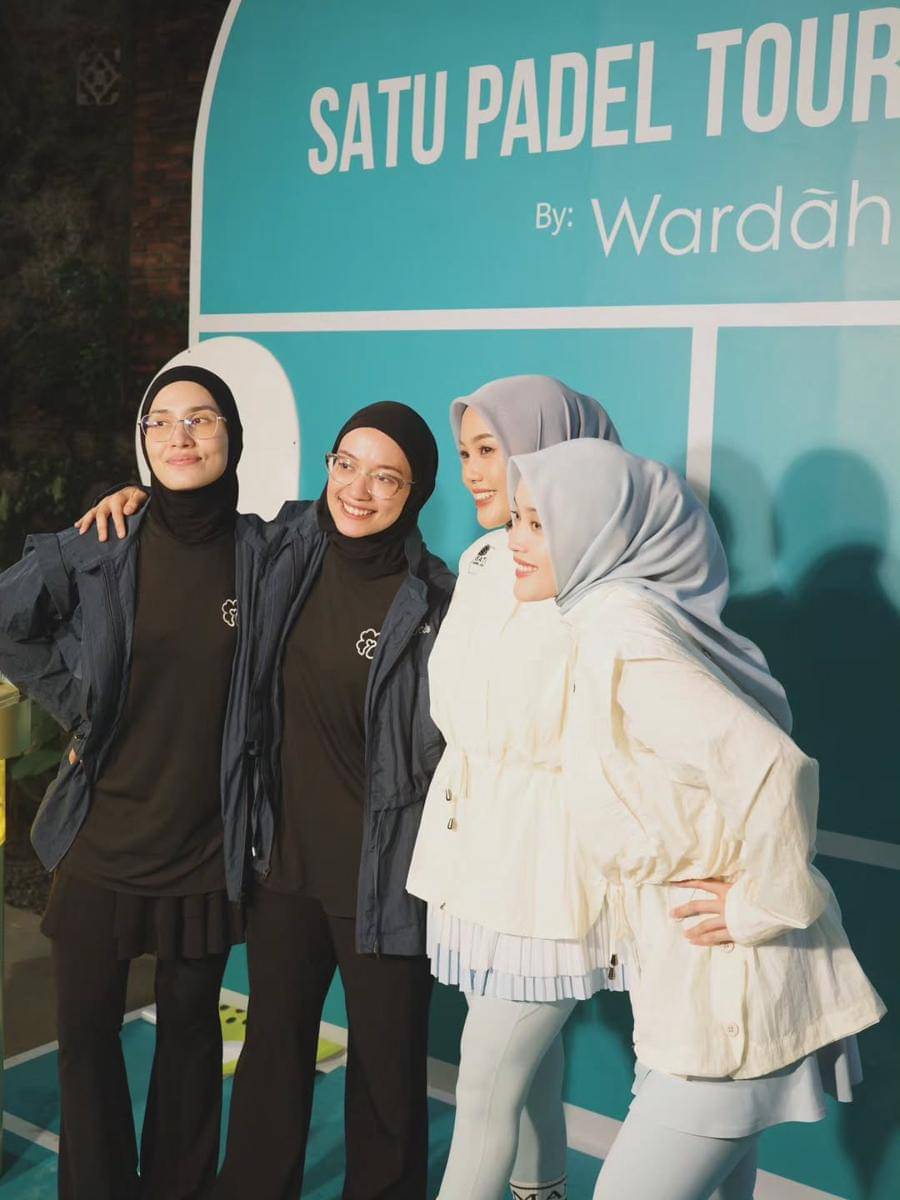 potret Putri Delina juara dua kompetisi padel 