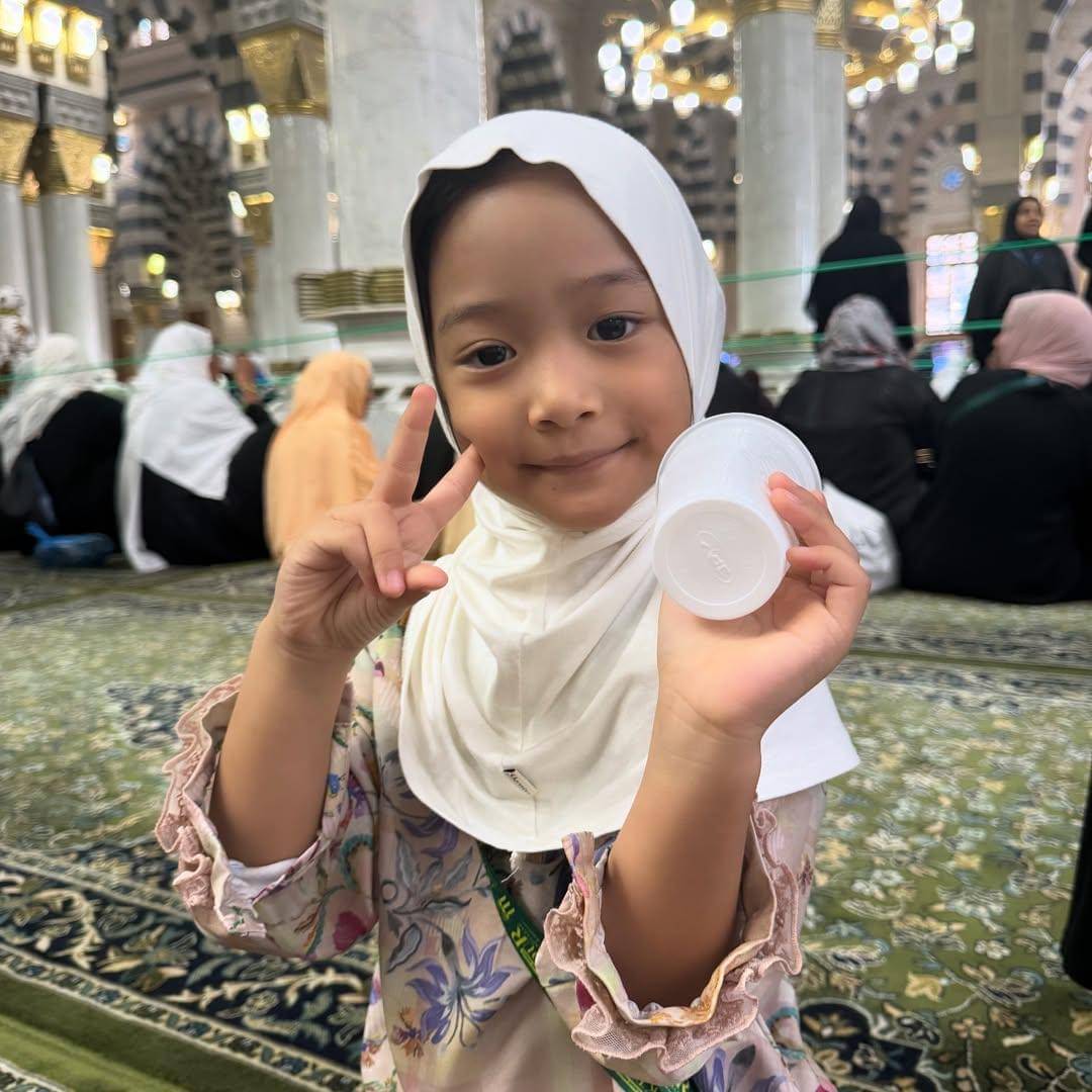 potret buah hati Nina Zatulini