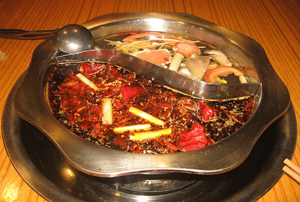 potret chongqing hot pot (commons.wikimedia.org/Zhou Guanhuai)