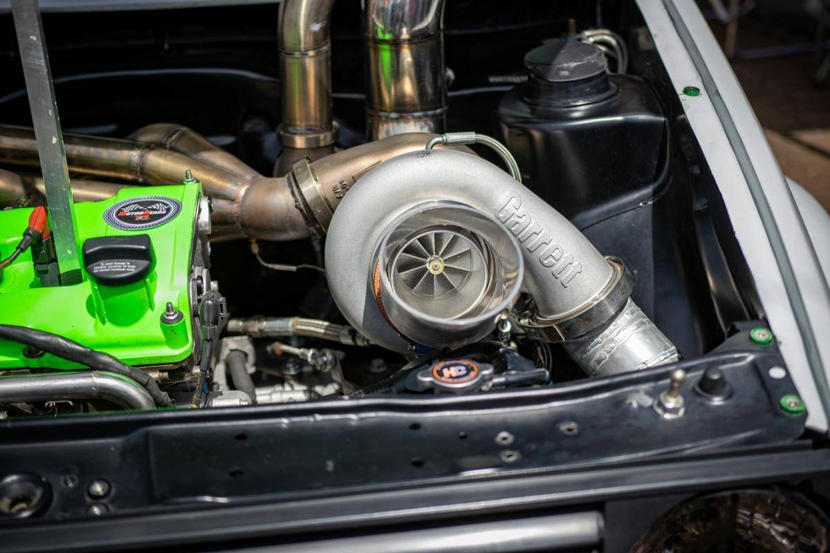ilustrasi turbocharger mobil (unsplash.com/Shoham Avisrur)