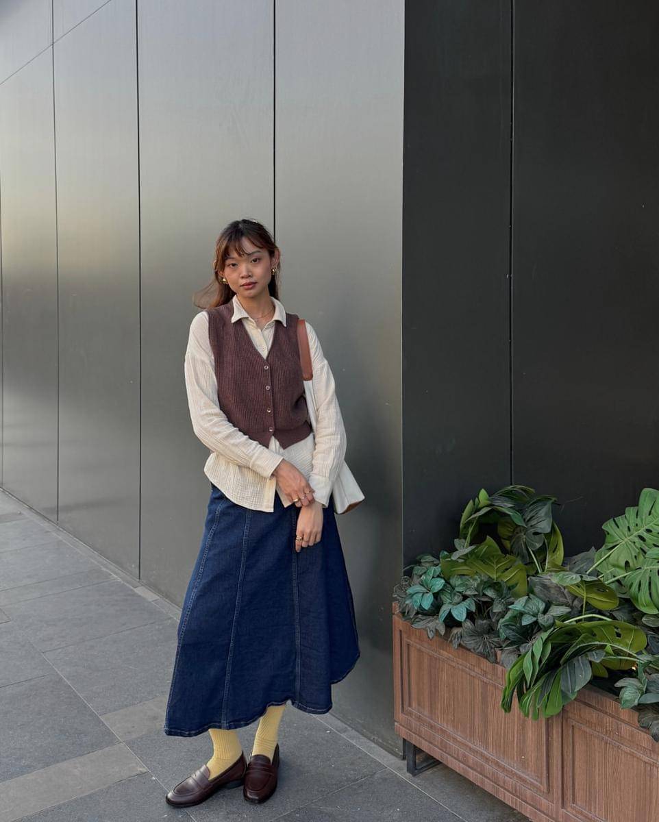 inspirasi outfit kantor stylish dan unik ala influencer (instagram.com/fionathaniel)