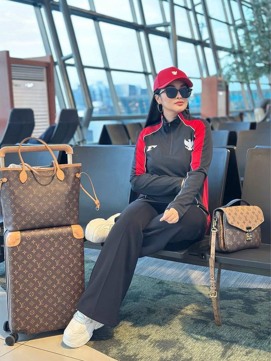 Fitri Carlina terbang ke Arab Saudi untuk mendukung timnas Indonesia.
