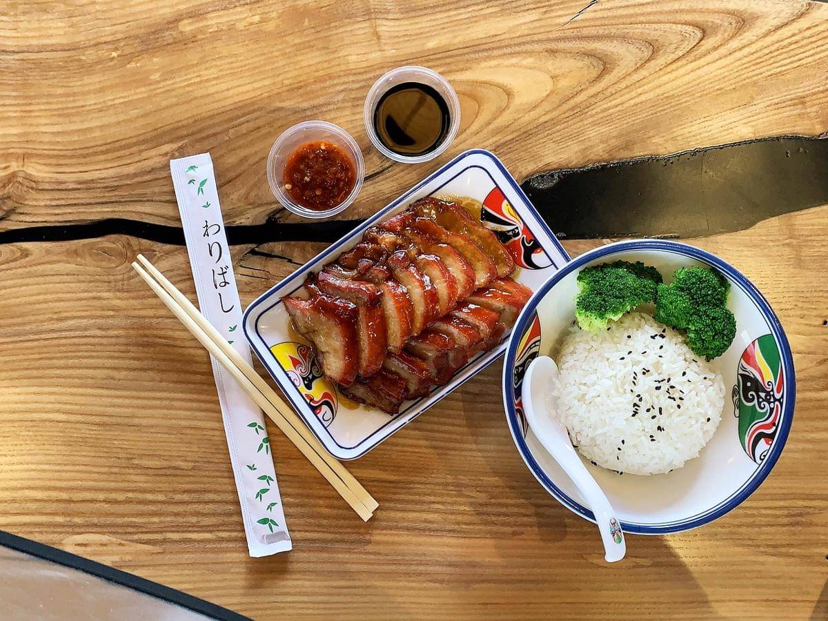 Potret char siu babi madu