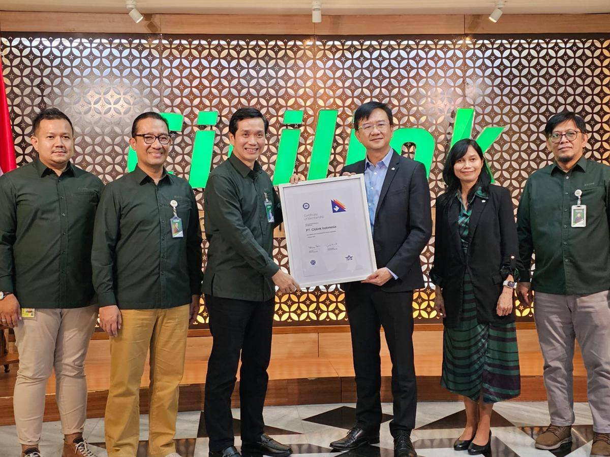 Penyerahan Certificate of Membership IATA kepada Citilink 