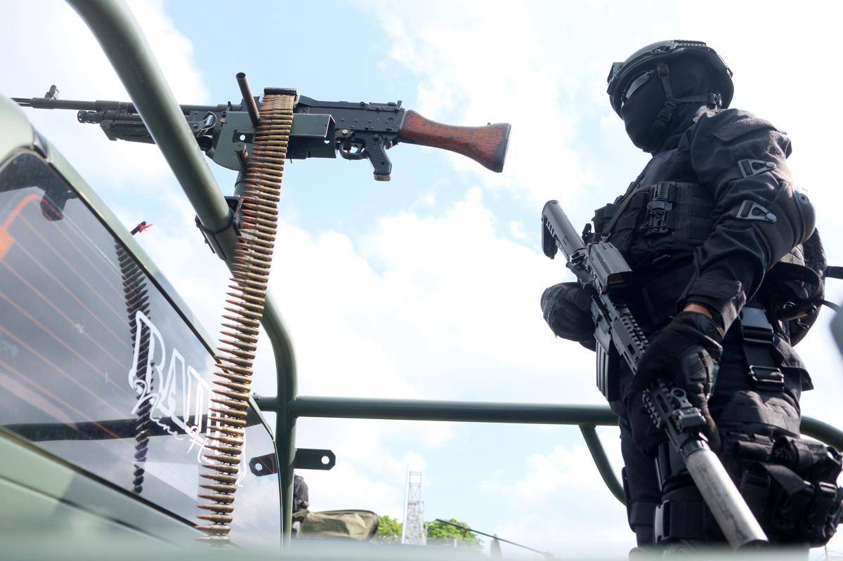 antarafoto-peringatan-hut-ke-80-tni-di-bali-1759910516.jpg