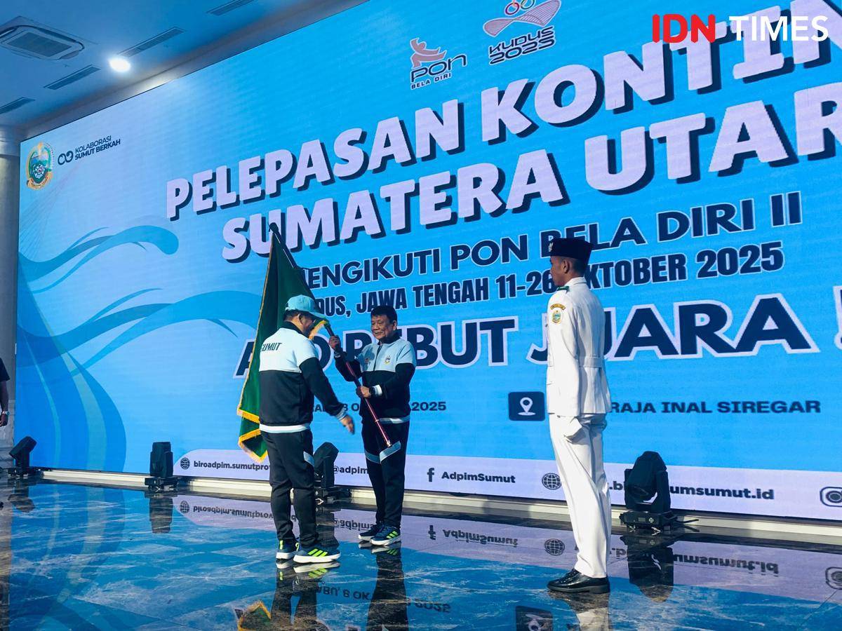Pelepasan atlet Sumut menuju PON Bela Diri Kudus 2025 di Aula Raja Inal Siregar, Rabu (8/10/2025) (IDN Times/Doni Hermawan)
