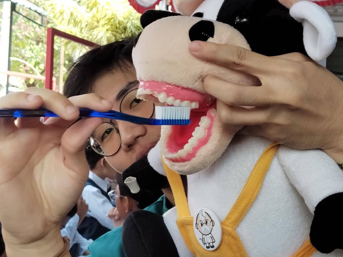 Layanan kesehatan gigi dan gusi di Bulan Kesehatan Gigi Nasional