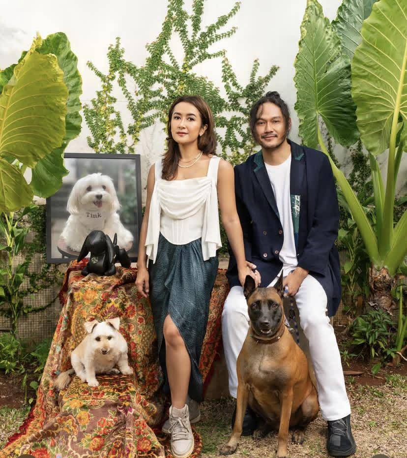 potret pasangan artis Indonesia yang pelihara anjing