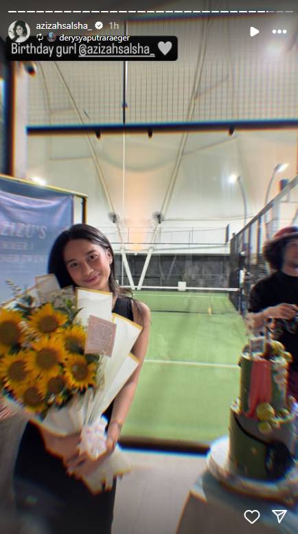ulang tahun ke-22 Azizah Salsha (instagram.com/azizahsalsha_)