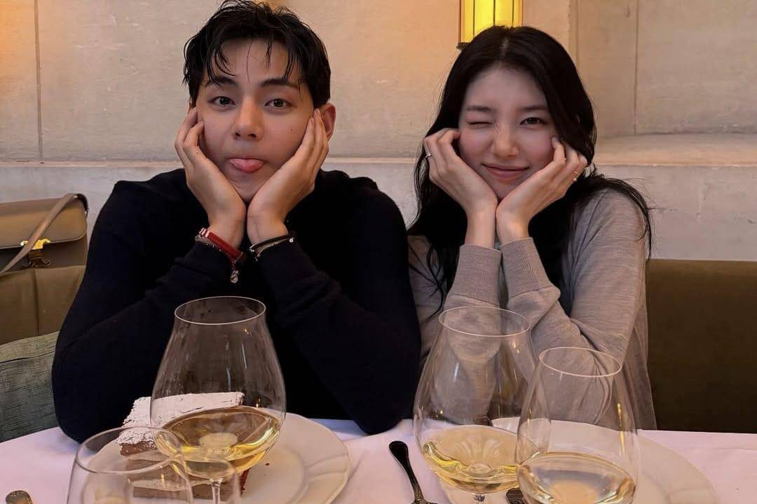 V BTS dan Bae Suzy (instagram.com/skuukzky)