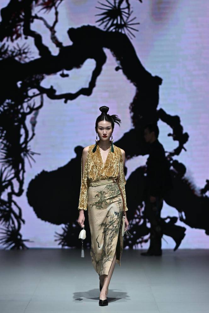 koleksi LANIVATTI di Plaza Indonesia Fashion Week 2025 (dok. PIFW)