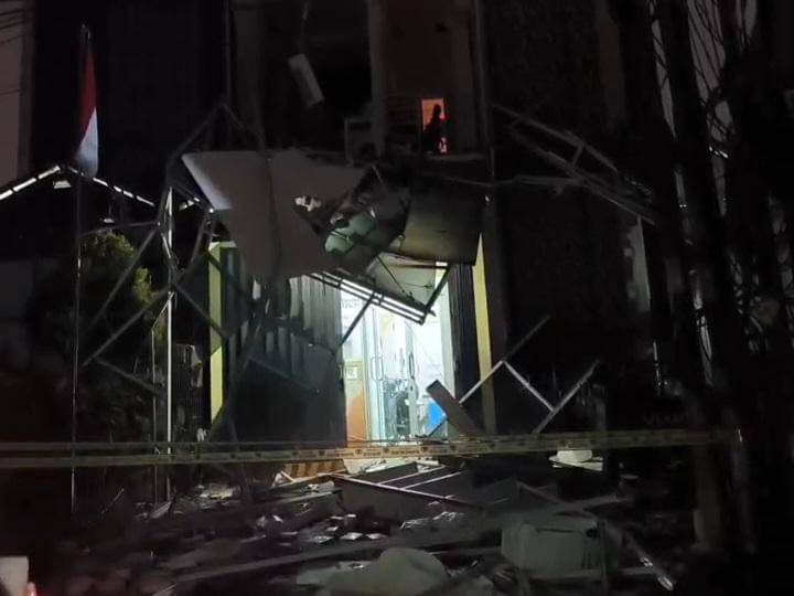 Ledakan terjadi di gedung farmasi di Tangse