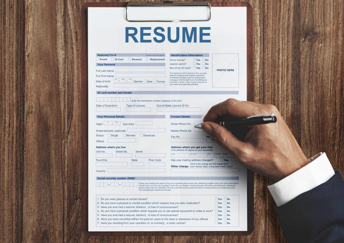 ilustrasi curriculum vitae (freepik.com/rawpixel.com)