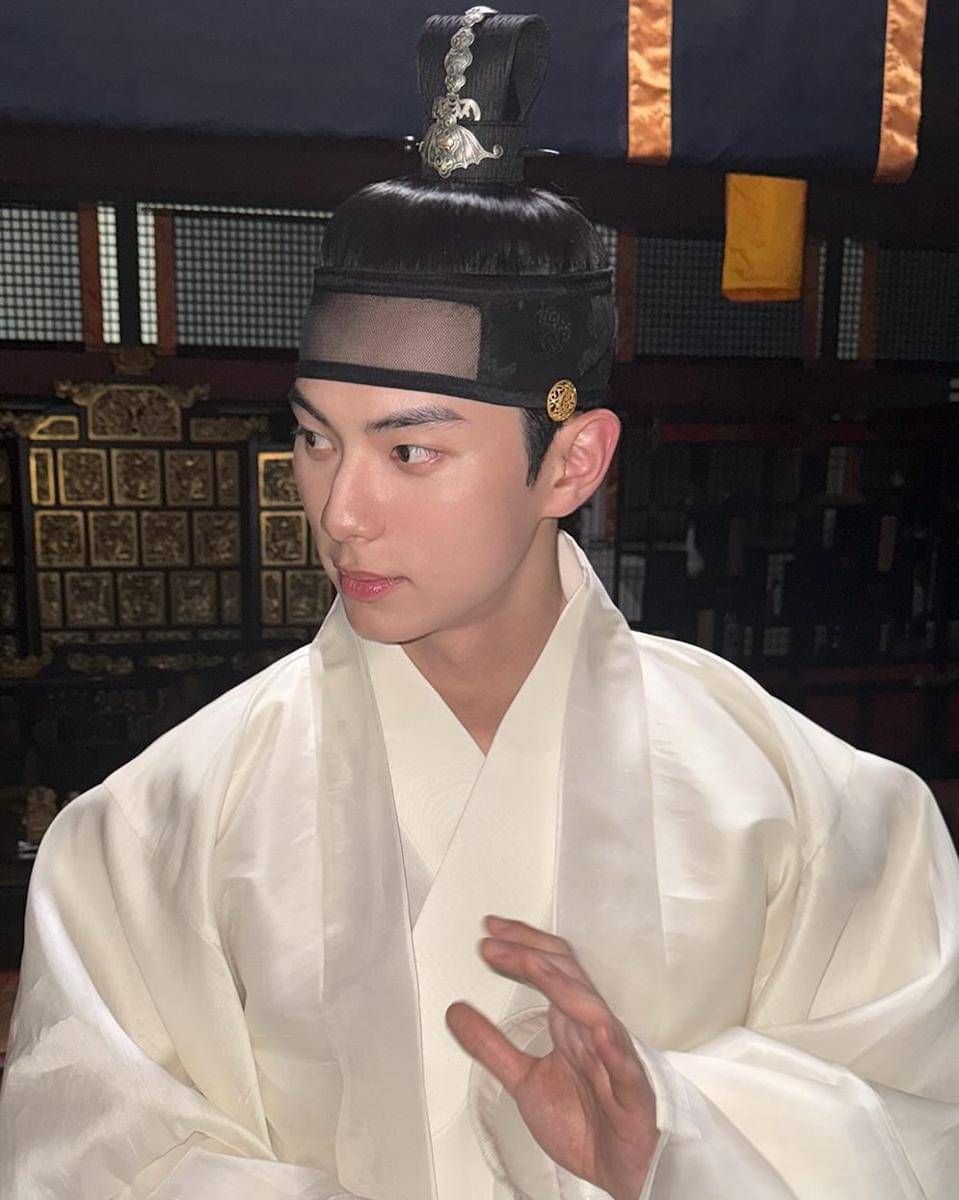 potret Lee Chae Min (instagram.com/l.c.m____)