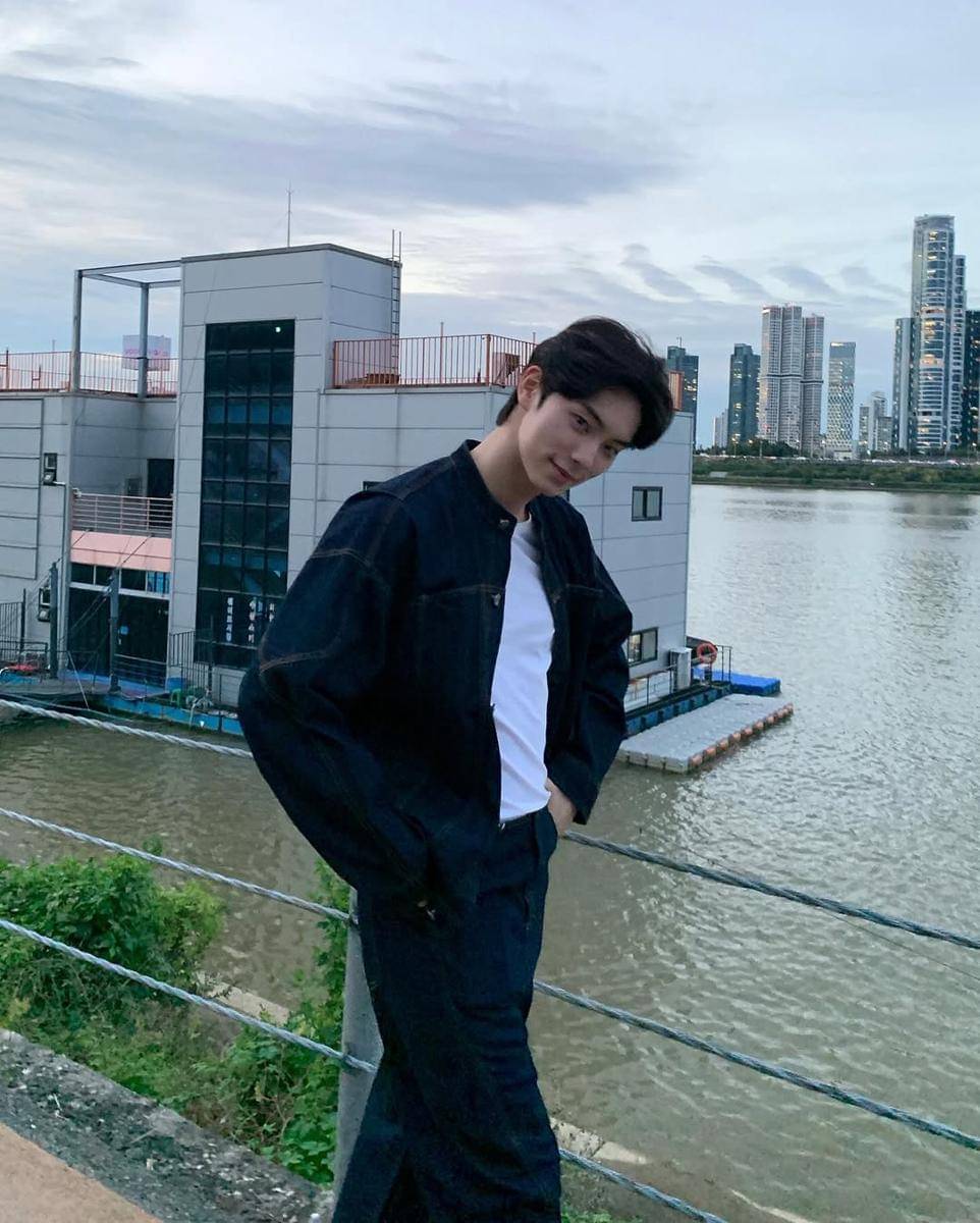 potret Lee Chae Min (instagram.com/l.c.m____)