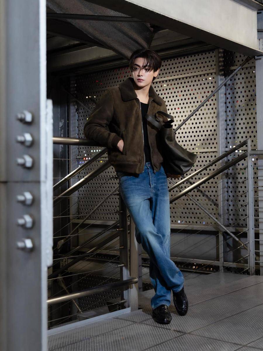 outfit rugged style ala Joong Archen (instagram.com/chen_rcj)