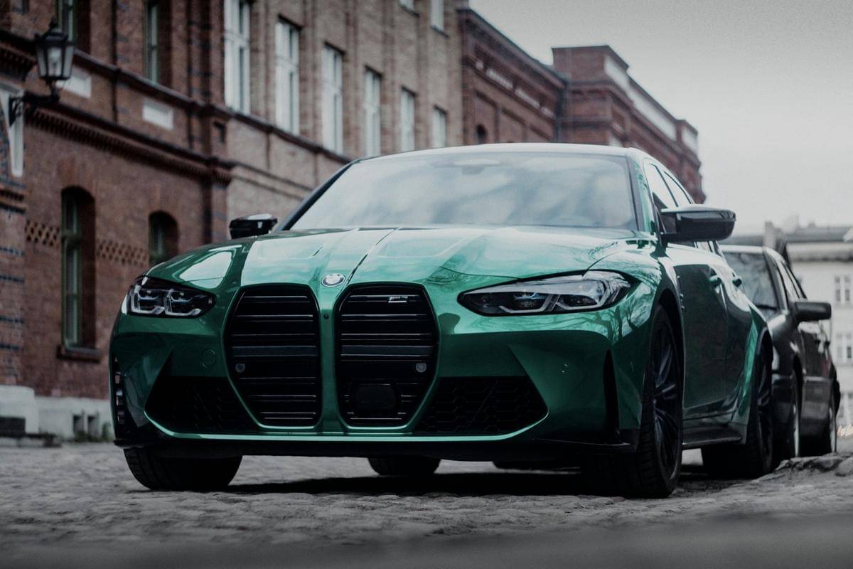 BMW. (unsplash.com/eugene_tkachenko)